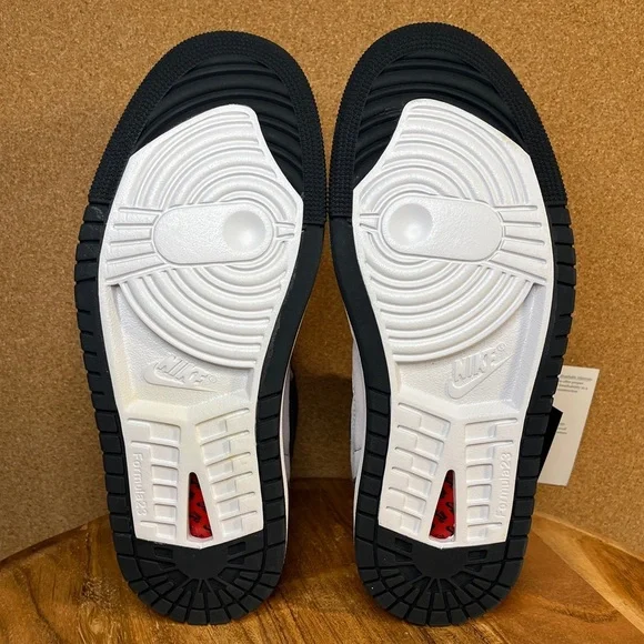 Jordan 1
Air zoom comfort 2
Brand new - Picture 8 of 8